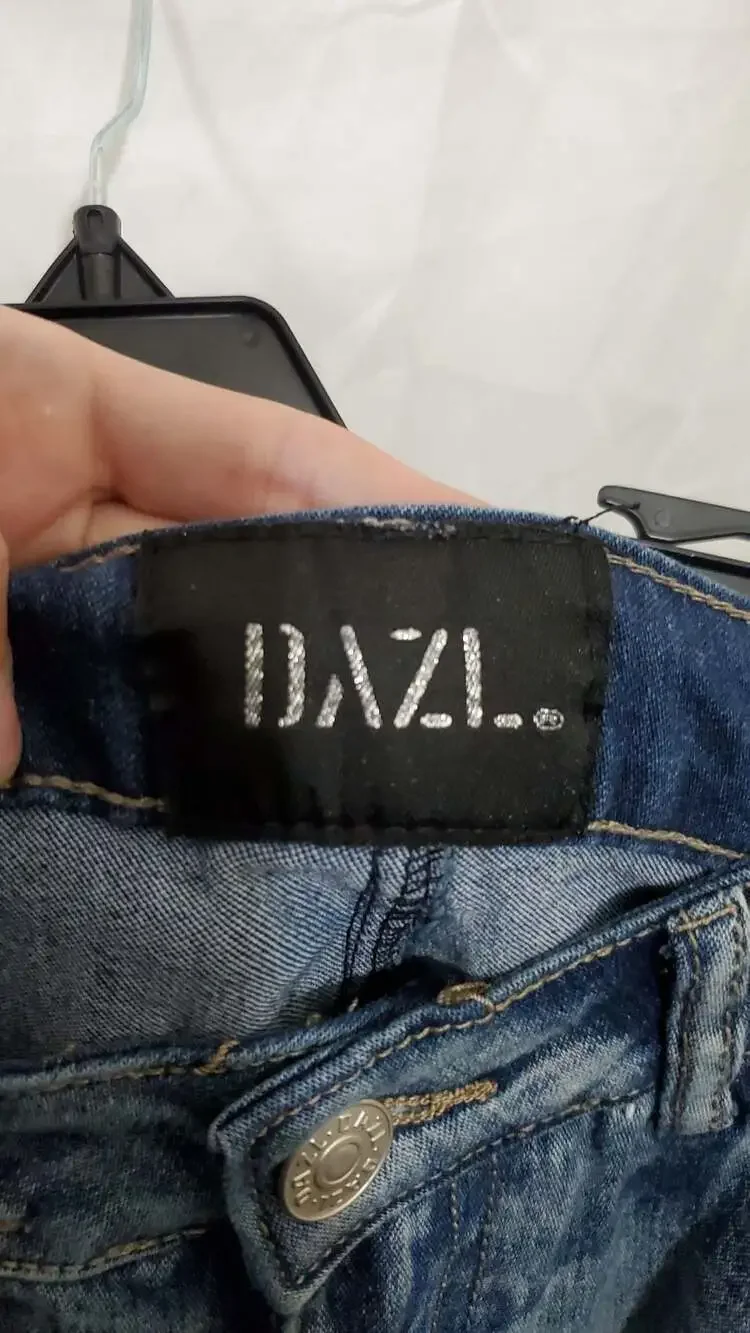 DAZL. Distressed Lace-Up Ombre Skinny Jeans Size 7